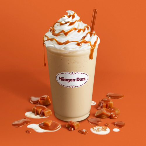Dulce De Leche Shake Sweet caramel ice cream blended and topped with whipped cream and warm caramel. Served with toppings.
